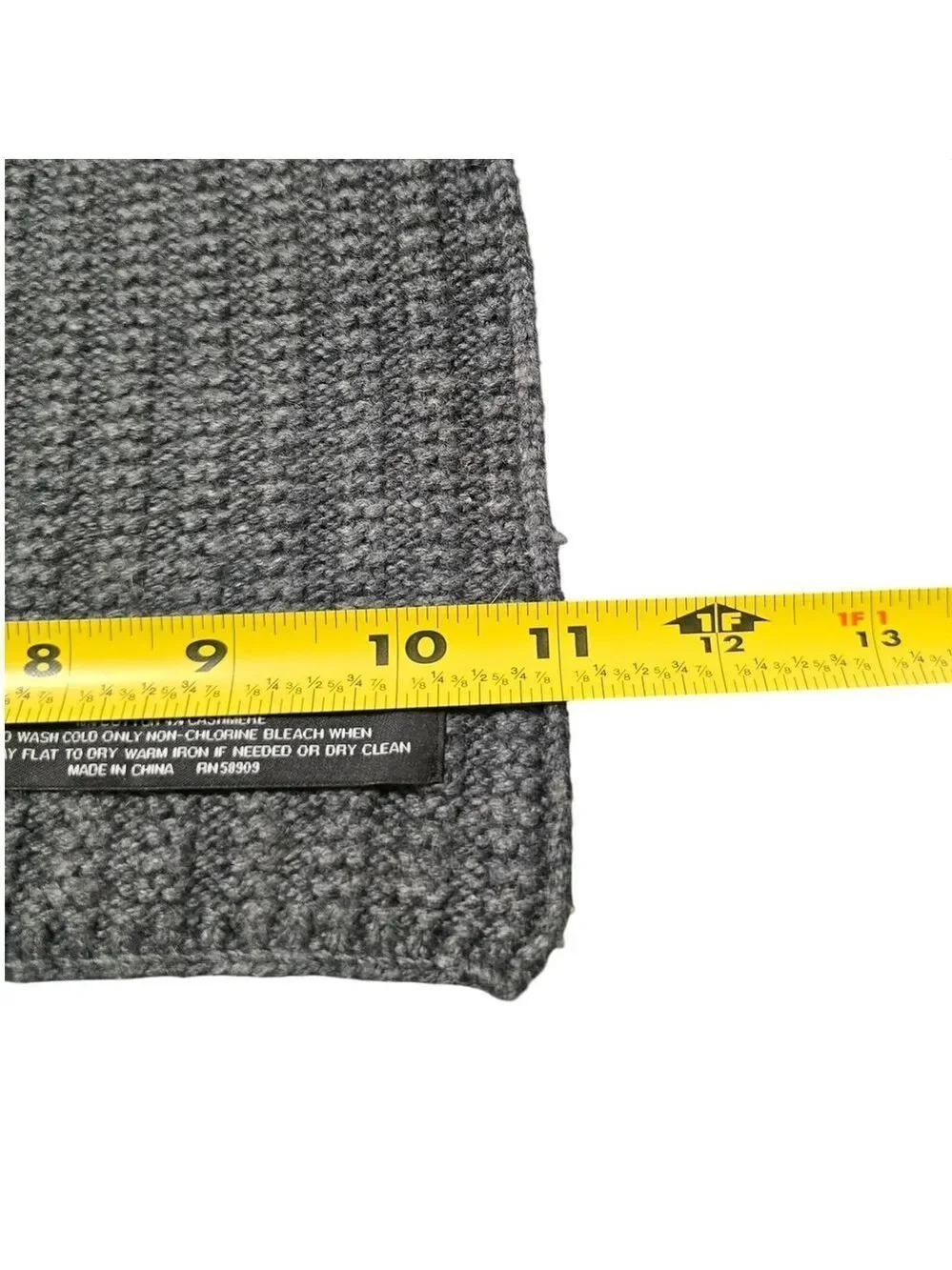 Murano Gray Ribbed Knit Merino Wool Cashmere Blend Scarf